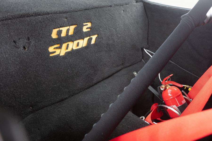 Детали интерьера Ruf CTR2 Sport (993) 1997 года  (фото 72 из 92)